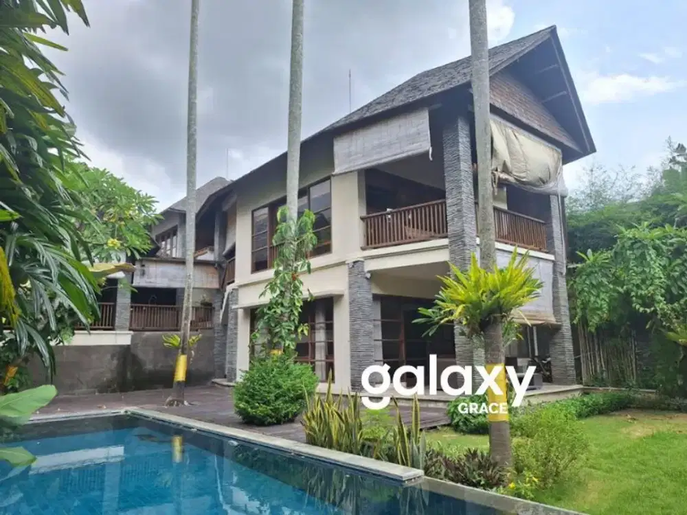 DISEWAKAN VILLA TROPIC BALINESE DI BUMBAK UMALAS KEROBOKAN BADUNG, BALI