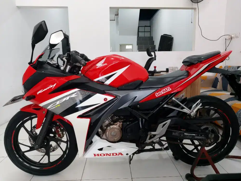 HONDA CBR 150CC THN 2018 KM 32RB PJK PANJANG