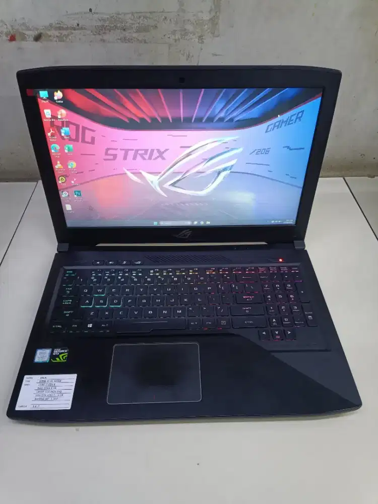 Asus STRIX 15, Core i7 gen8, ram 8gb, SSD 512gb, VGA gtx1050 4gb