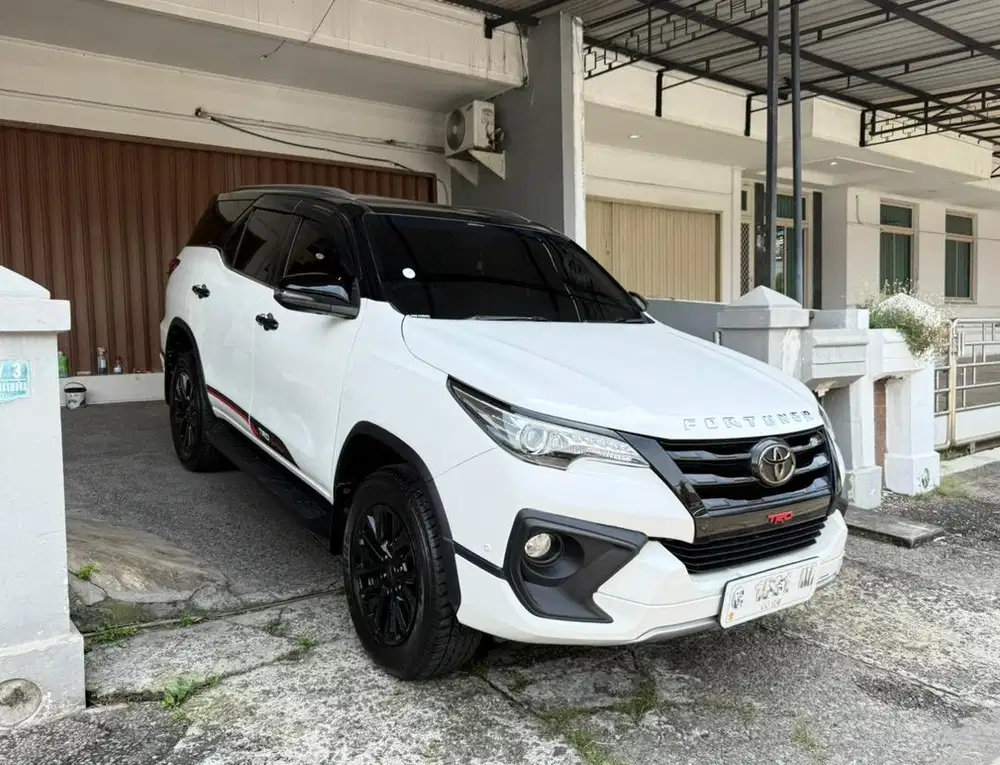 Fortuner TRD Solar Matic 2018 Istimewa Spt Baru !