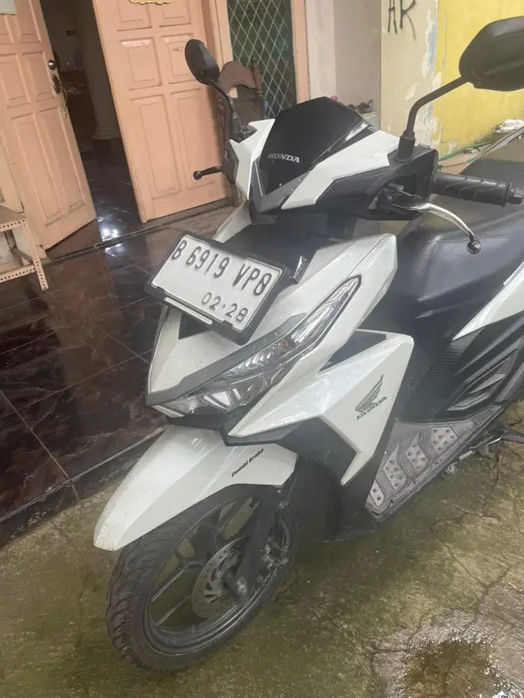 HONDA VARIO 150 CC PUTIH JUAL CEPAT