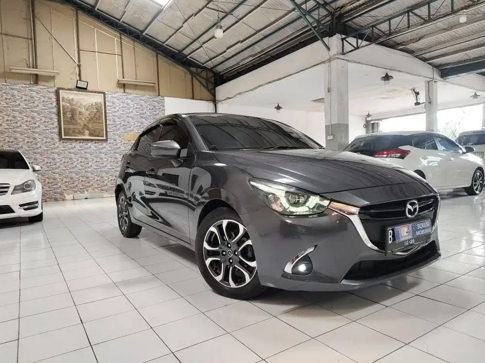 (KM 47 RB) MAZDA 2 R 1.5 Skyactiv Bensin AT 2017 Dark grey