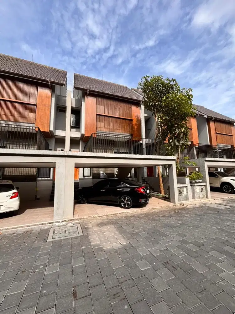 SEWA PERUMAHAN CLUSTER PERMATA BOTANICAL COLOMADU