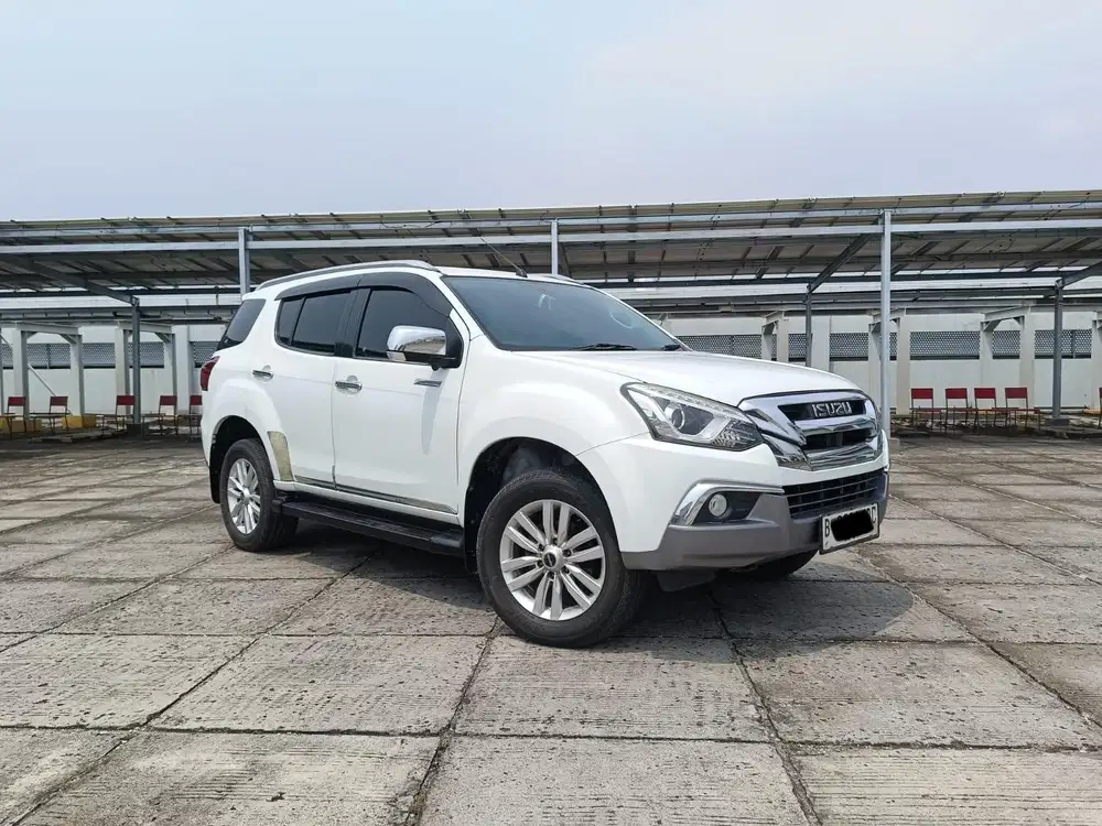 Isuzu MUX MU-X Premiere 2019 KM 113RB