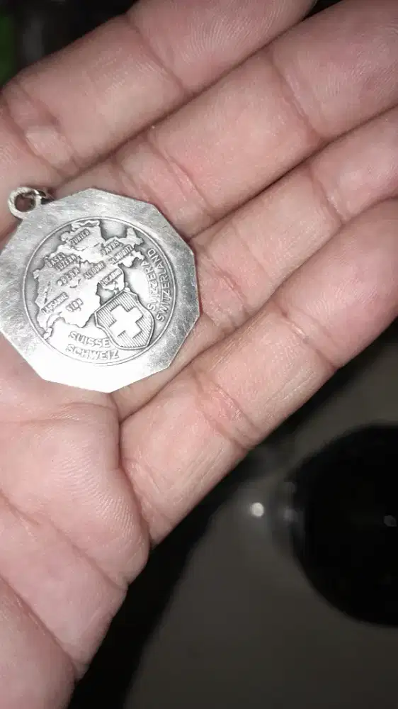 Gantungan kunci antik bergambar  peta Netherlands&pelabuhan GENEVE