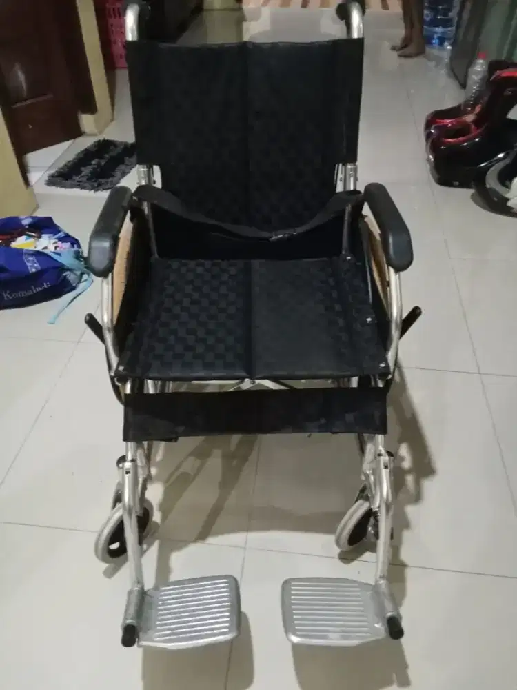 Jual kursi roda merk GEA