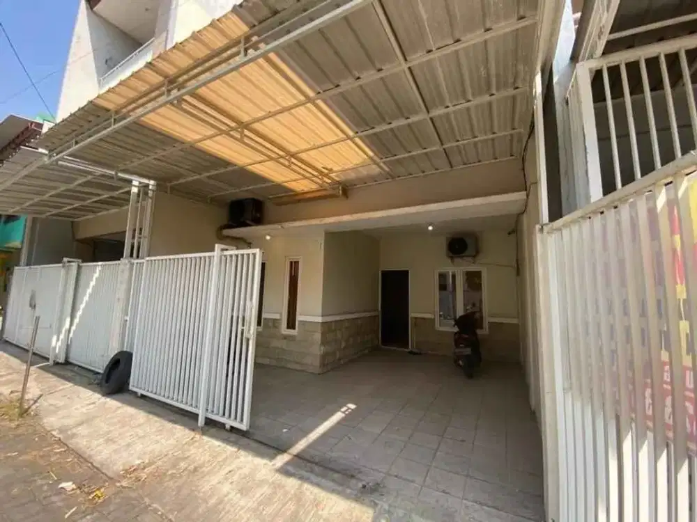 Rumah Siap Huni Kutisari Row Jalan 2 Mobil Strategis Dekat Petra