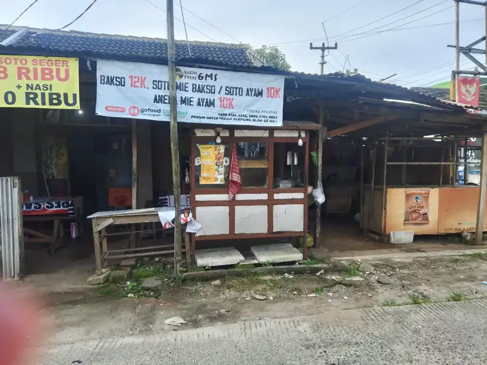 Dijual lapak baso pakde utk jualan baso yg berdiri Sudah puluhan tahun