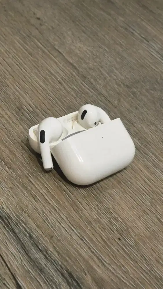 AirPods Pro 1 Wireless Charging Kondisi Mulus