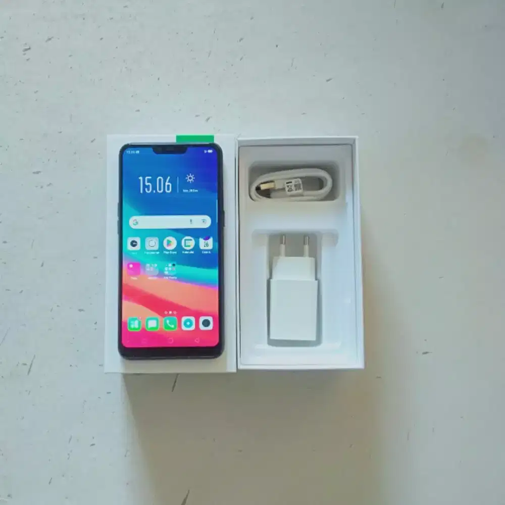 Oppo A3s ram 6gb ' 128gb hitam masih baru   ...
