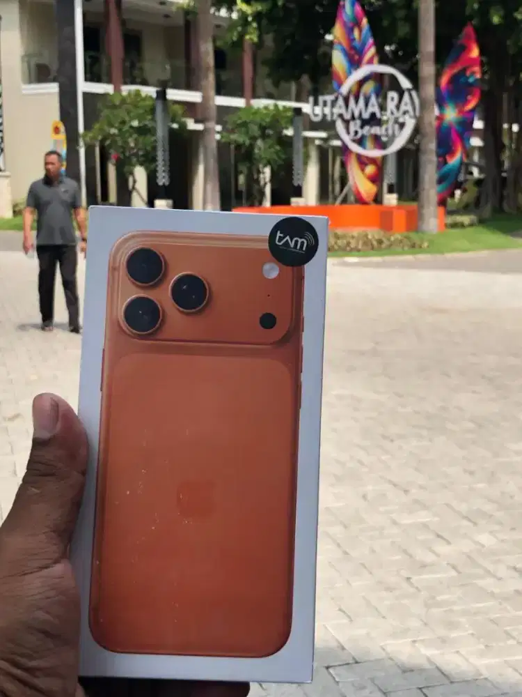 IP 17 pro  bisa cash kredit dan tukar tambah