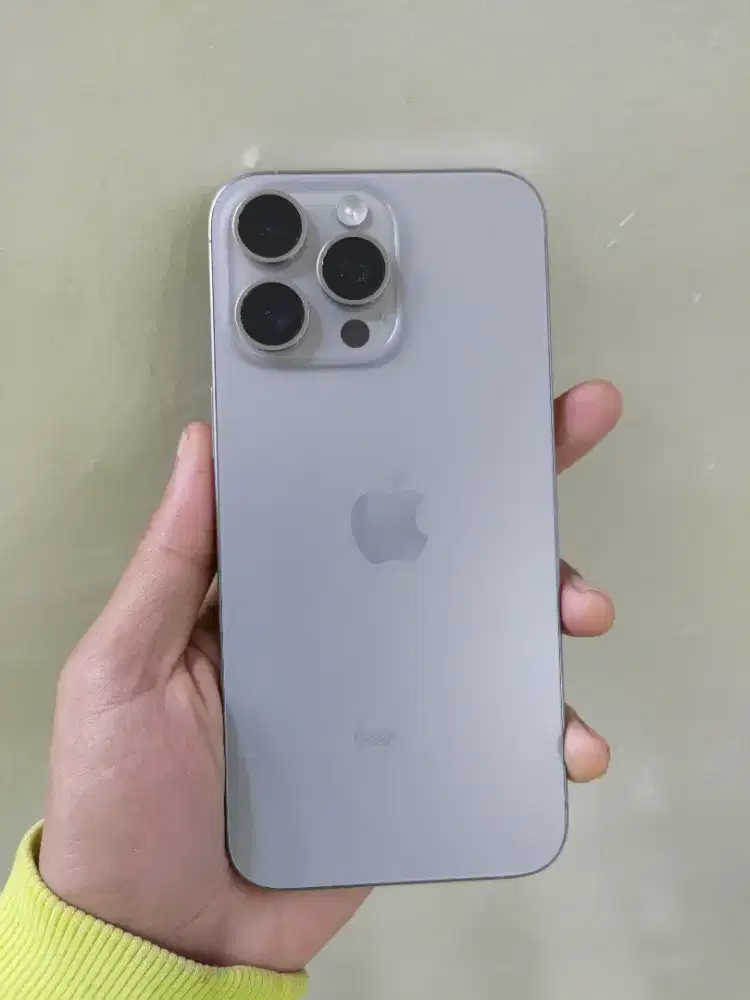 iPhone 15 Pro Max 256 GB iBox Murah ada mines