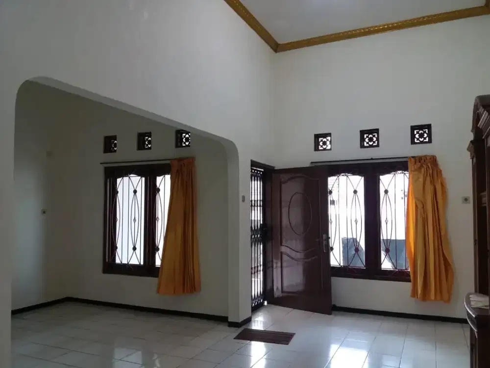 Dijual Cepat Rumah 2.5 Lantai, SHM. 90m2  di Gading griya Lestari