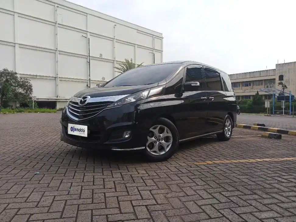 TDP 8,JT Mazda Biante 2.0 Bensin-AT Hitam 2015