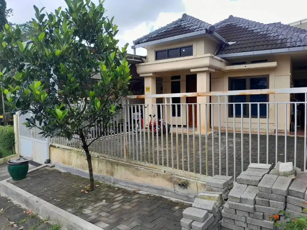 Rumah Dijual Bagus di Villa Bukit Tidar