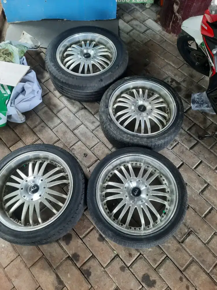 Velg R17 buat mobil