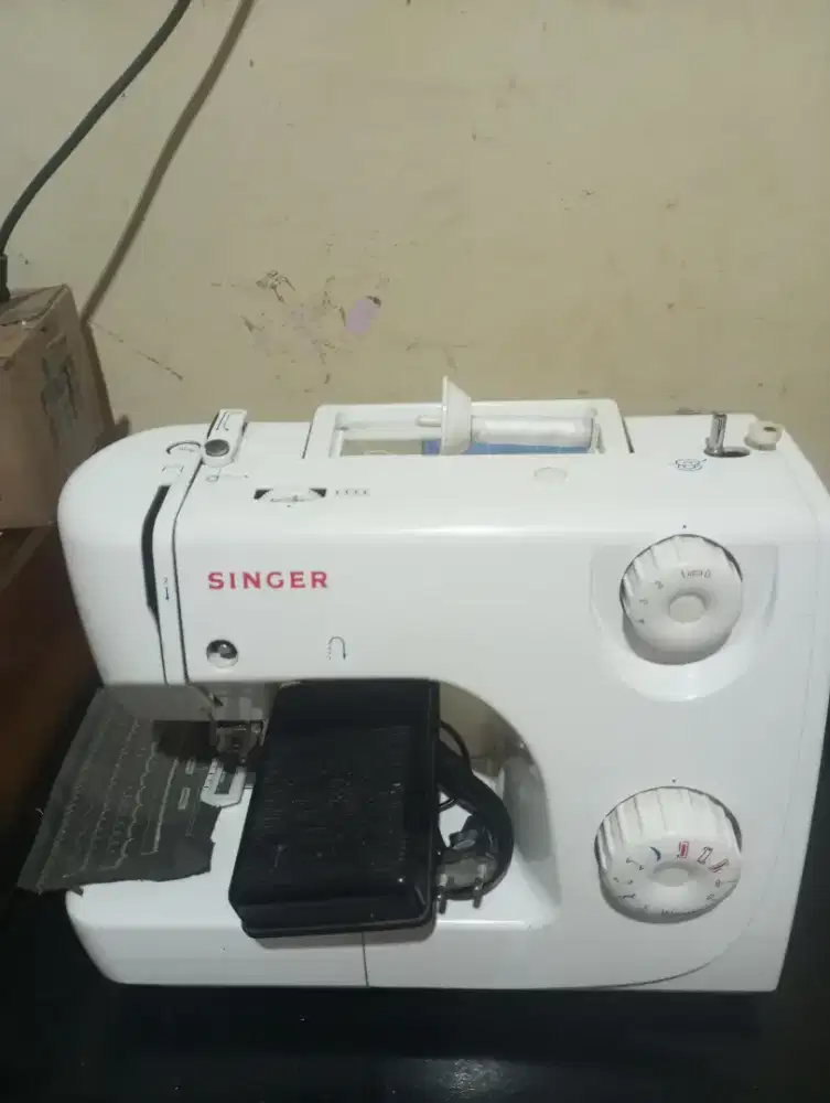 Mesin lubang kancing vortibel