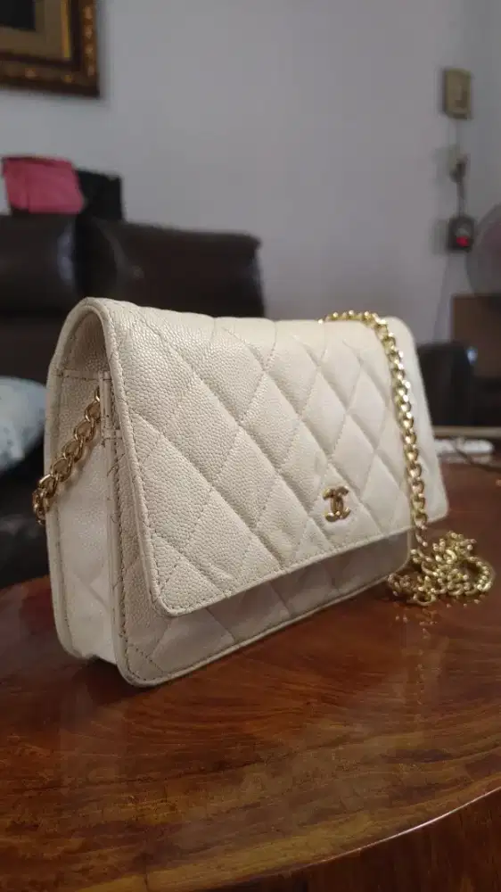 Chanel Wallet on Chain (WOC)