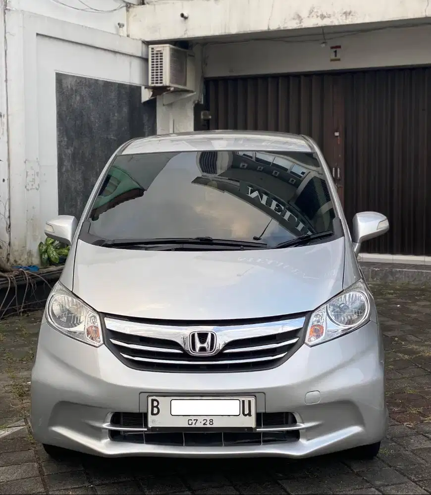 Honda Freed SD 2013 Mulus Siap Pakai No PR