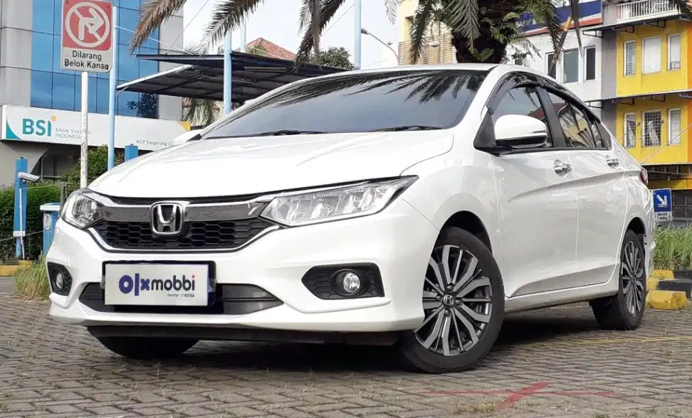 TDP 11JT Honda City 1.5 E Bensin-AT Abu-Abu 2022