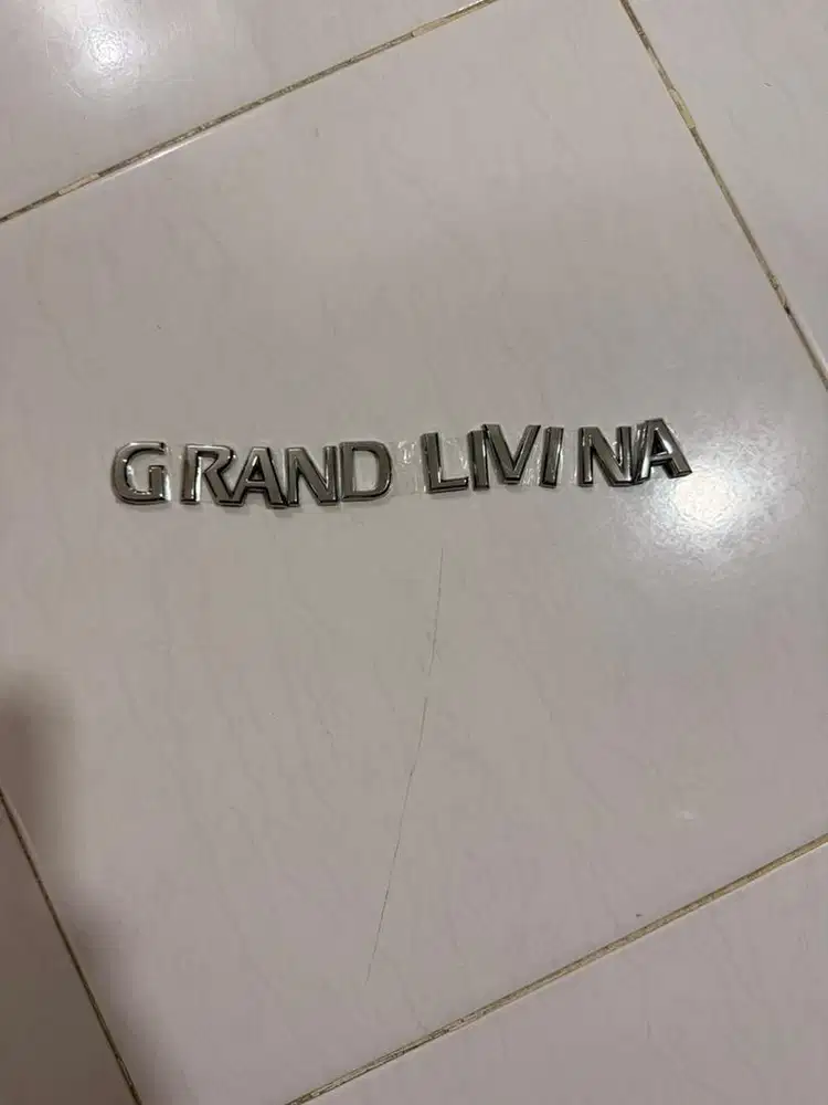 Logo/tulisan nama Grand Livina original lepasan mobil