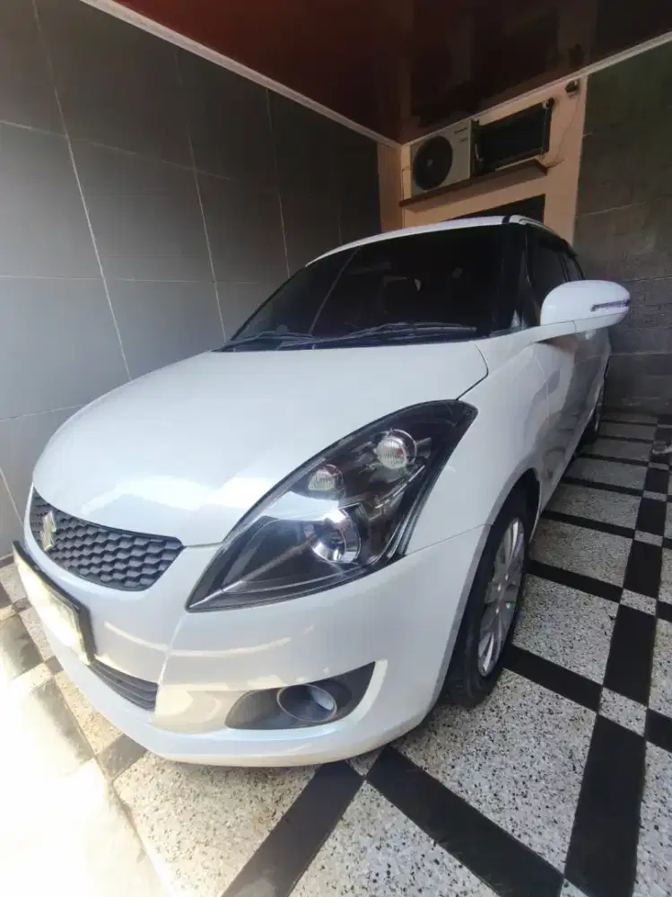 Suzuki Swift GS M/T 2015