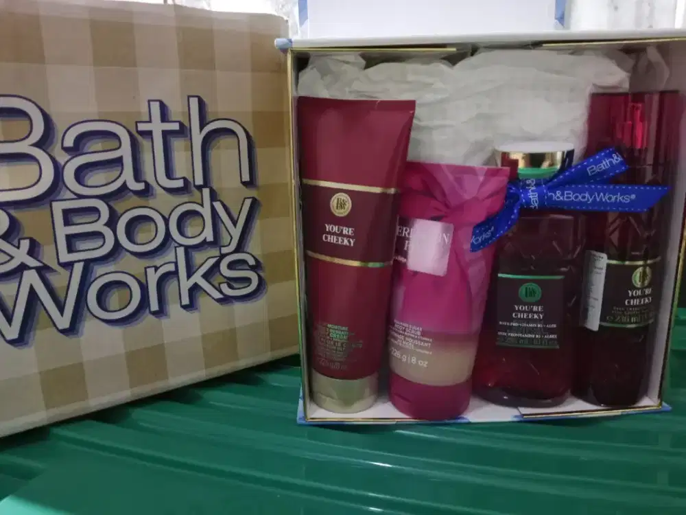 Bath Body Works Bundle (Buy 3 get 1)