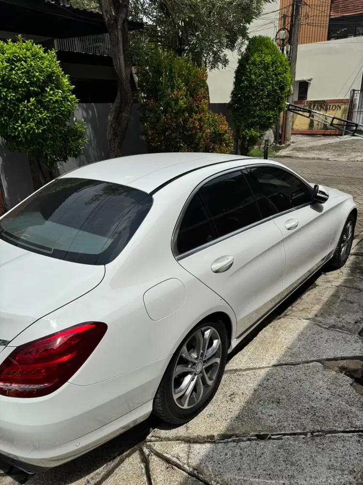 Mercedes-Benz C200 2016 Bensin