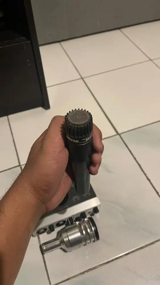 Mic Shure SM57 (snare drum )