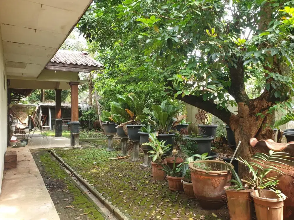 Dijual Rumah Luas Dalam Komplek IPTN Harjamukti Cimanggis Depok