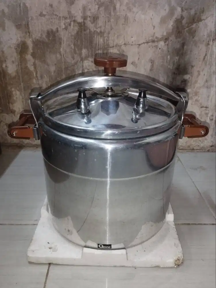 dijual panci fresto oxone 40 Liter, dijual karena jarang dipake