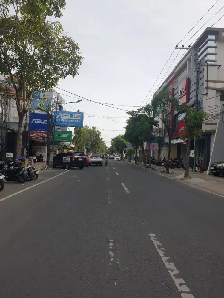 TANAH DAN BABGUNAN 100 METER DARI JALAN RAYA PROPINSI DI TULUNGAGUNG