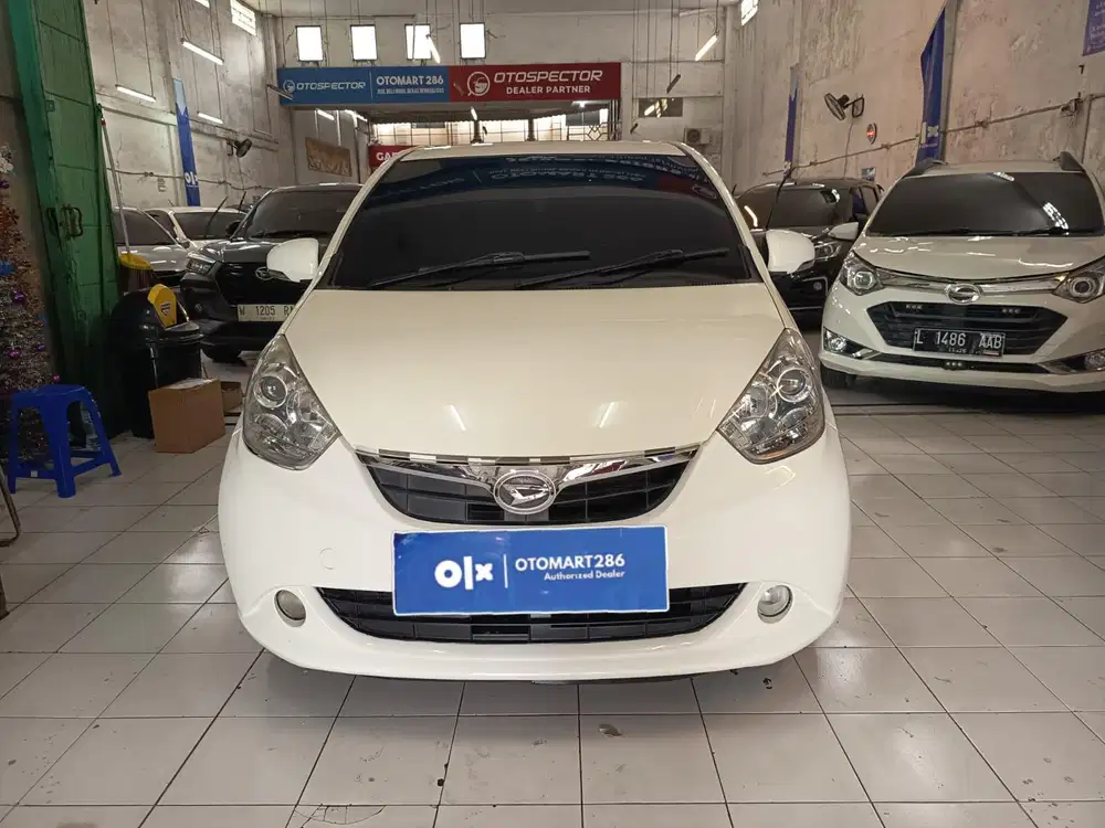 DAIHATSU 2014 SIRION 1.2 A/T PUTIH OTOMART 286 KENJERAN