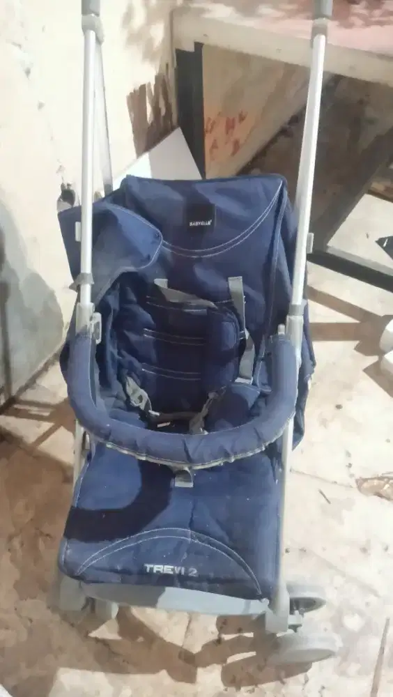 Kereta Bayi Baby Elle type Trevo 2