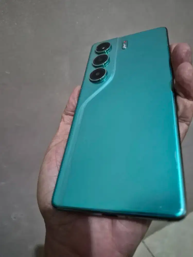 Tecno Camon 40 ram 8+8/256GB