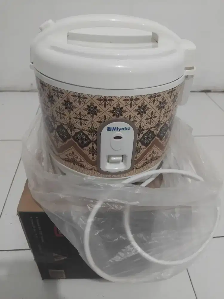 2 Barang .Cosmos dan Alat masak mie