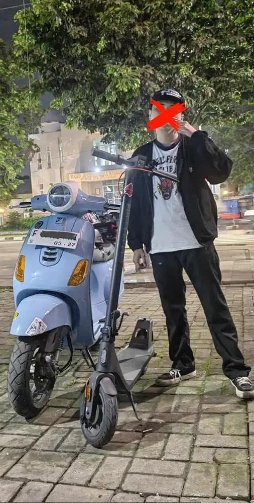 BU Hari ini Vespa Lx 125 iget 2021 biru