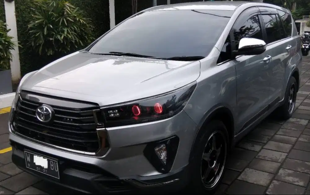 INNOVA VENTURER DIESEL _ LIKE NEW CONDITION