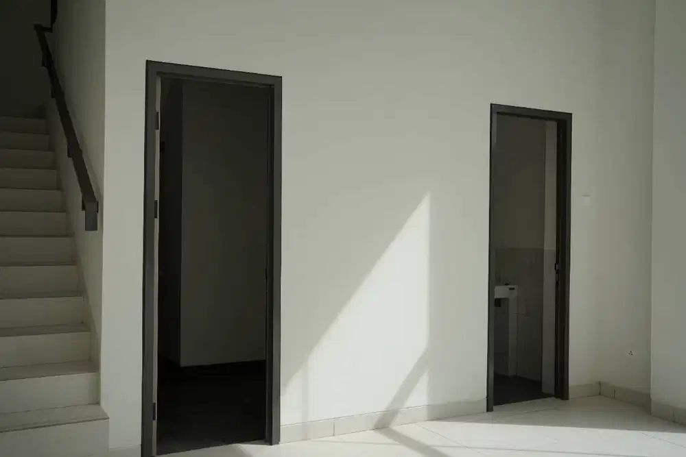 DIJUAL RUKO SINSA AT SHILA SAWANGAN 3 LANTAI – HARGA TURUN!