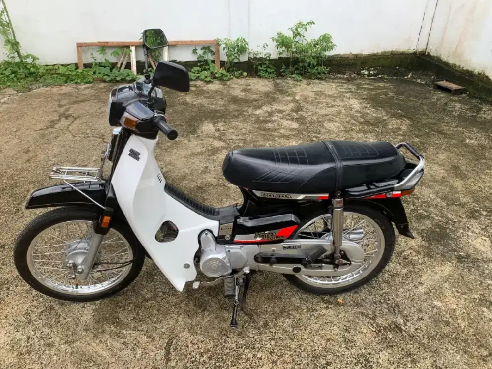 Honda Astrea prima
