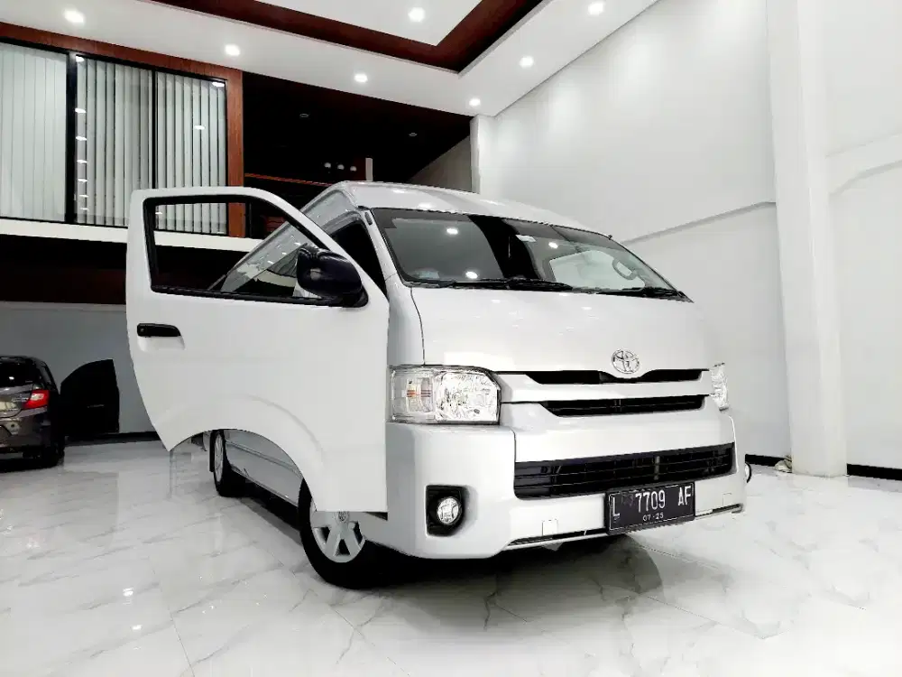 Hiace commuter 2015 manual #km22rb
