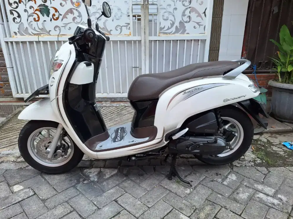 BU jual cpt scoopy 2019 istimewa samsat manyar