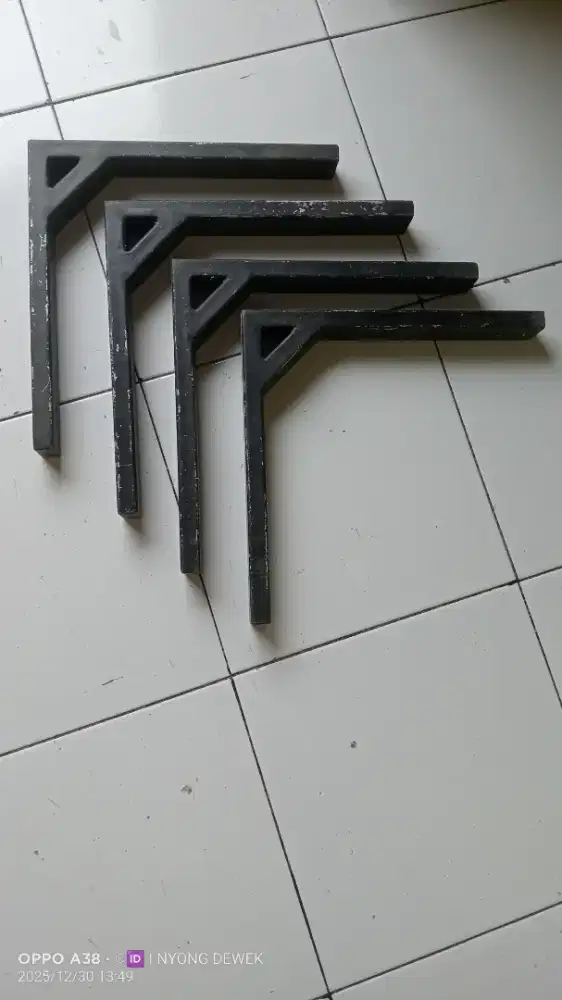 Besi siku ambalan 30cm