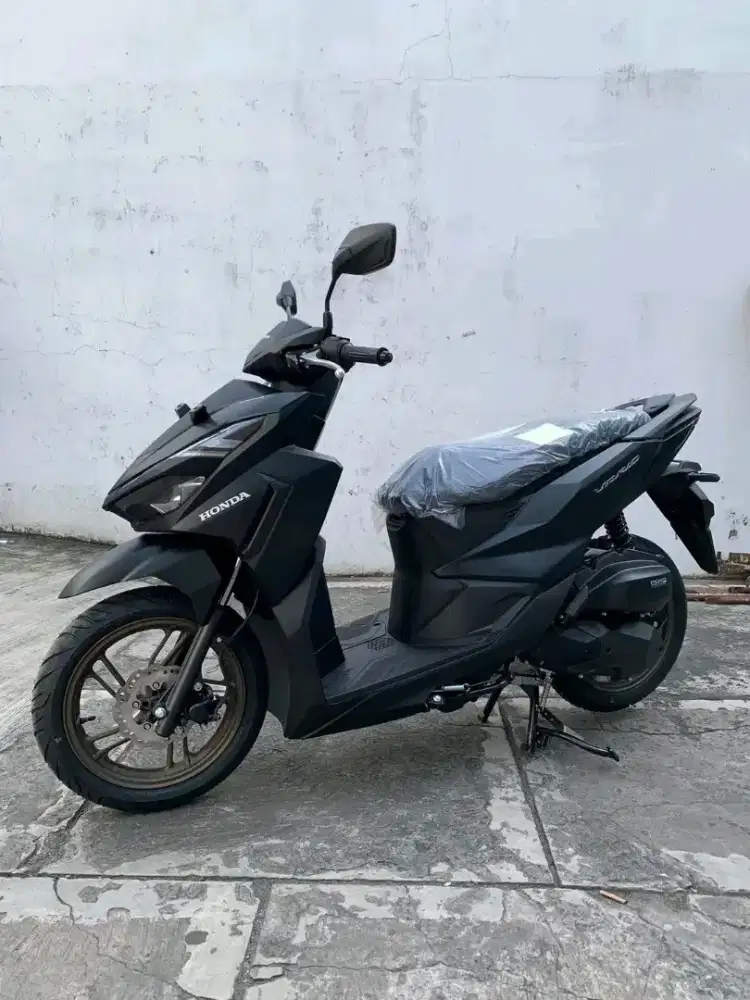 HONDA VARIO 125 ISS HITAM