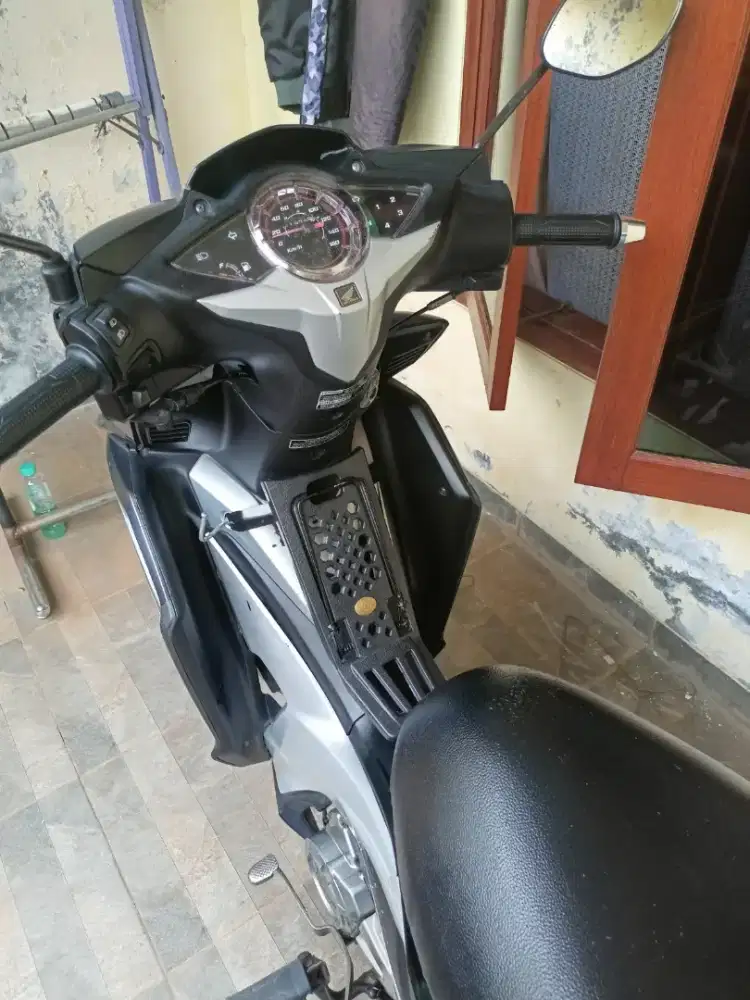 Honda blade 2013 karbu