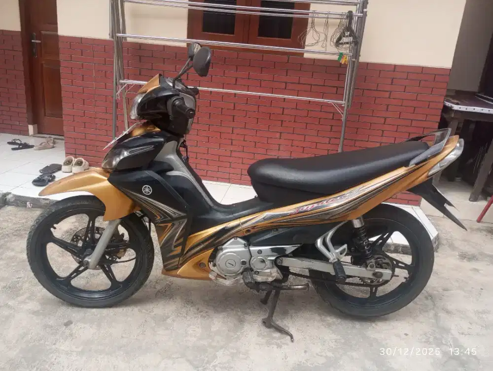 Jupiter 2011 pajak Depok hidup