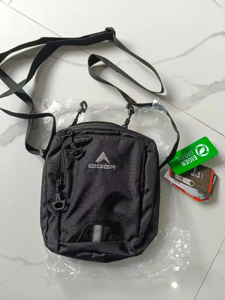 Tas eiger travel pouch kondisi BARU fulltag ORI