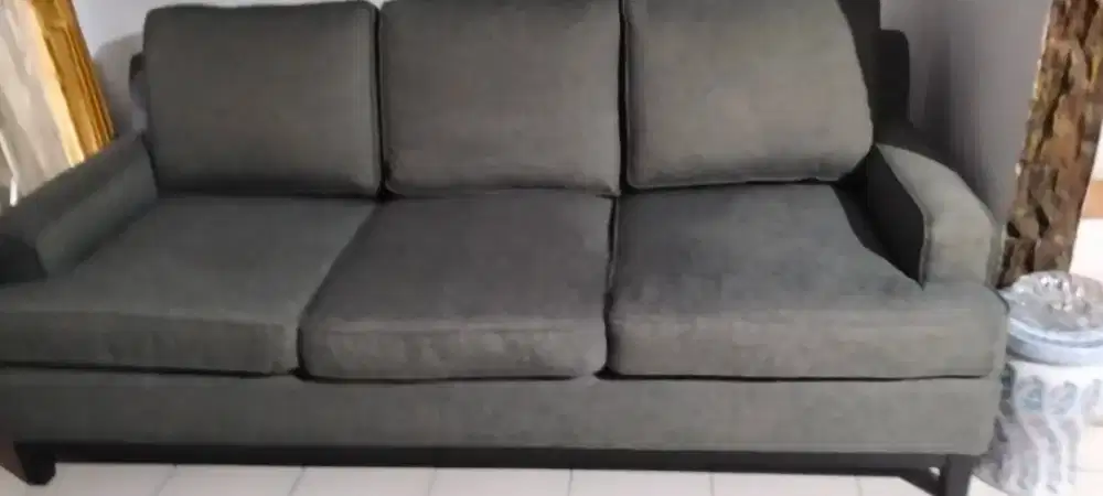 Sofa Drexel ex kedutaan Amerika 3 seat