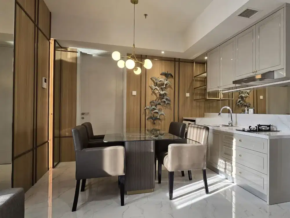 Apartemen La Viz 2 BR full furnish mewah pakuwon Mall