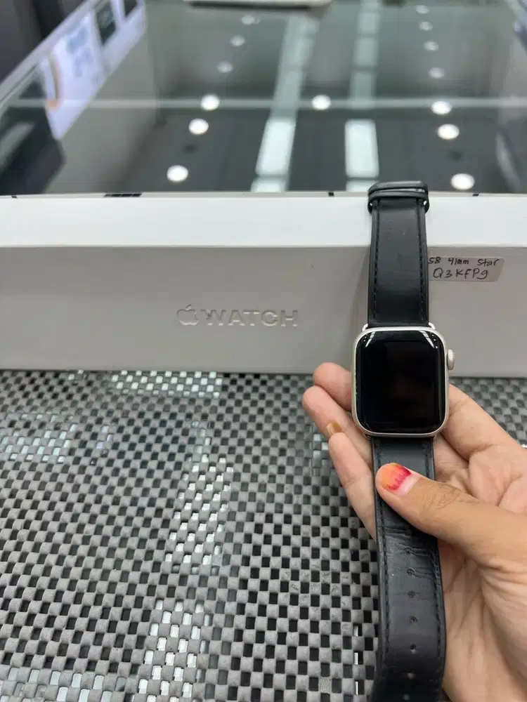 Apple watch series 8 41mm fullset, ex garansi resmi/apple